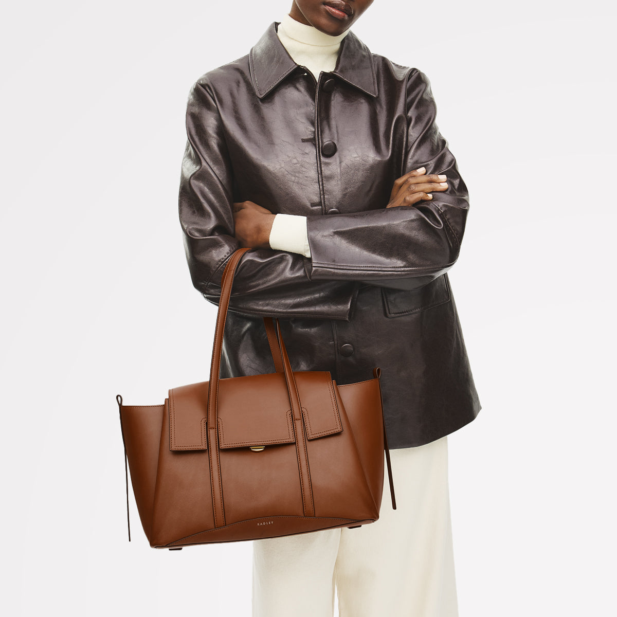 The Chancery Medium Flapover Shoulder Cognac - 113240