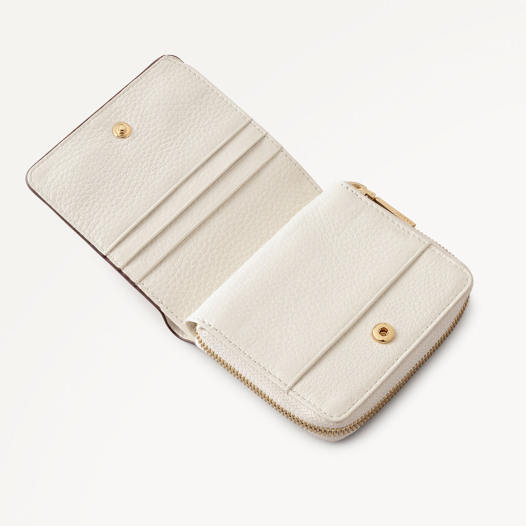 Dukes Place Leather Medium Zip Around wallet in Chalk  - 113375
