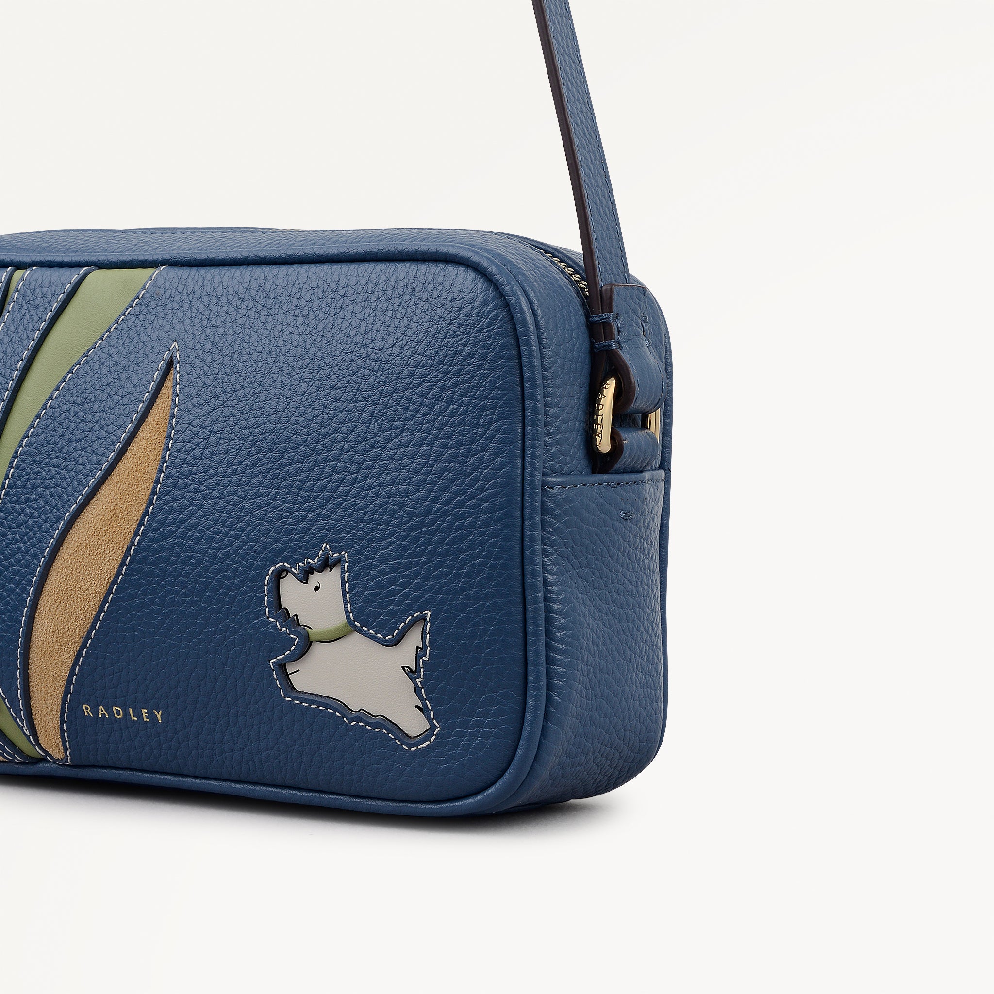 Among The Trees Small Ziptop Cross Body Utility - 113412 Among The Trees Small Ziptop Cross Body Utility - 113412