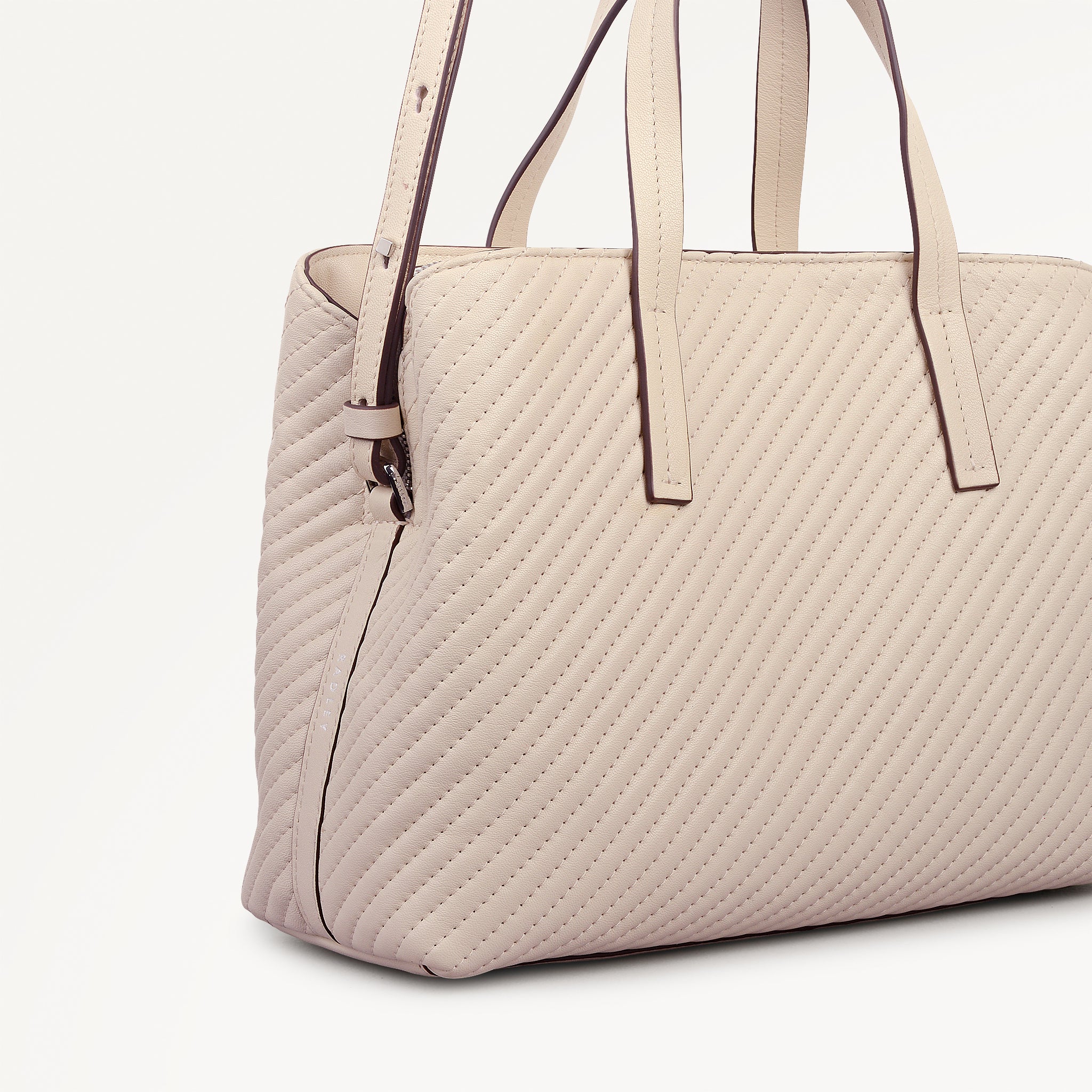 DUKES PLACE - QUILT MEDIUM ZIPTOP Satchel SALT