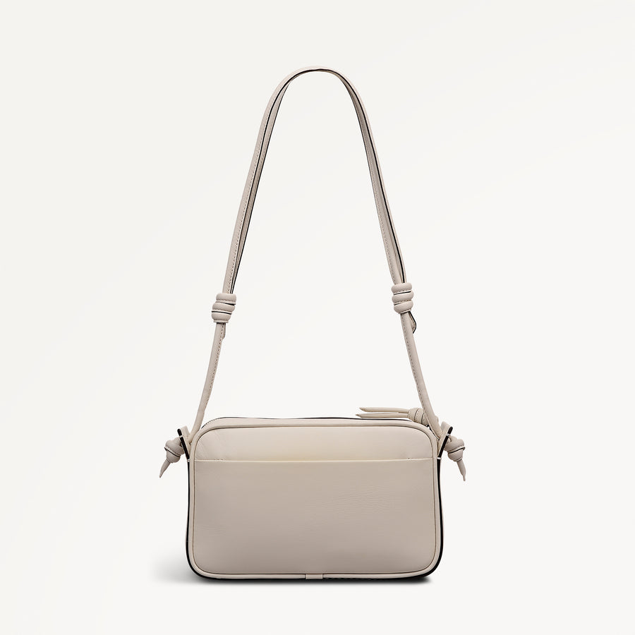 The Camden Small Ziptop Shoulder Salt - 113466