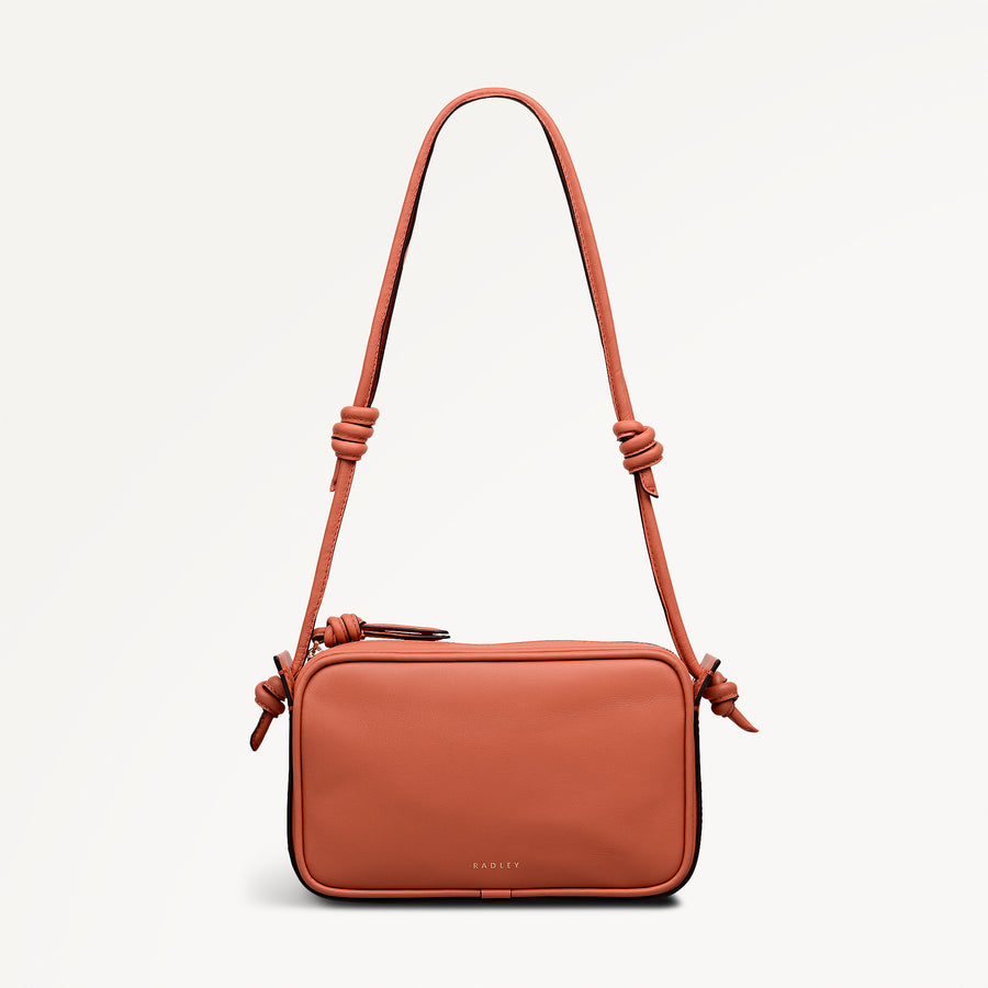 The Camden Small Ziptop Shoulder Terracotta - 113507