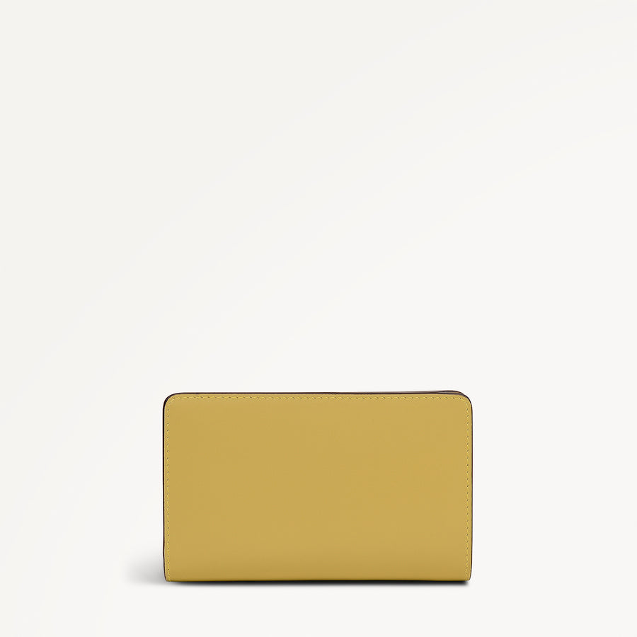 Picton Place - Floral Medium Bifold wallet Honeycomb - 113533