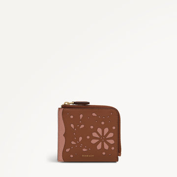 Chilworth Street - Cut Out Medium Zip Around wallet Carnation - 113537