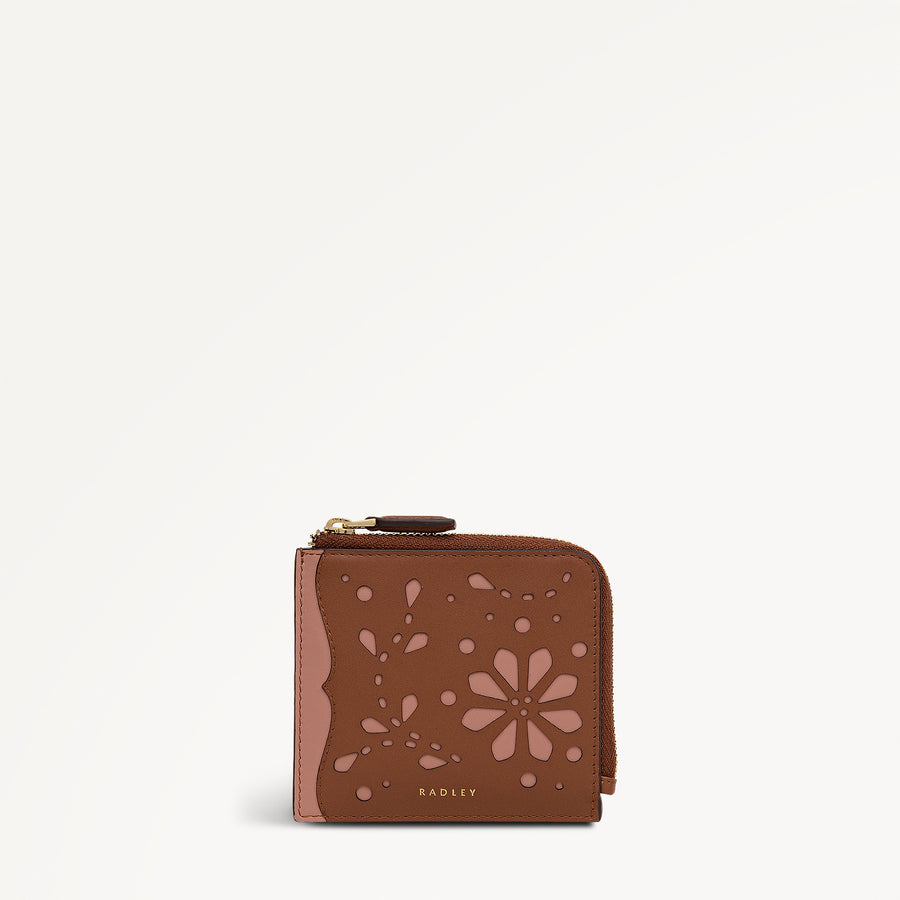 Chilworth Street - Cut Out Medium Zip Around wallet Carnation - 113537