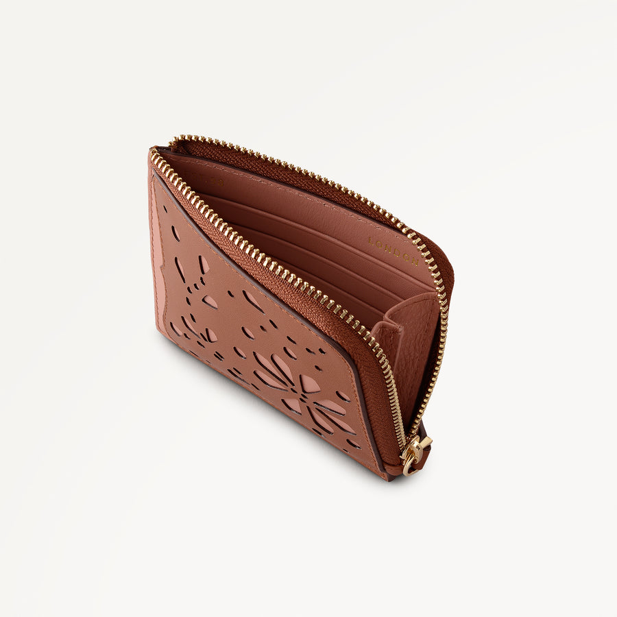 Chilworth Street - Cut Out Medium Zip Around wallet Carnation - 113537