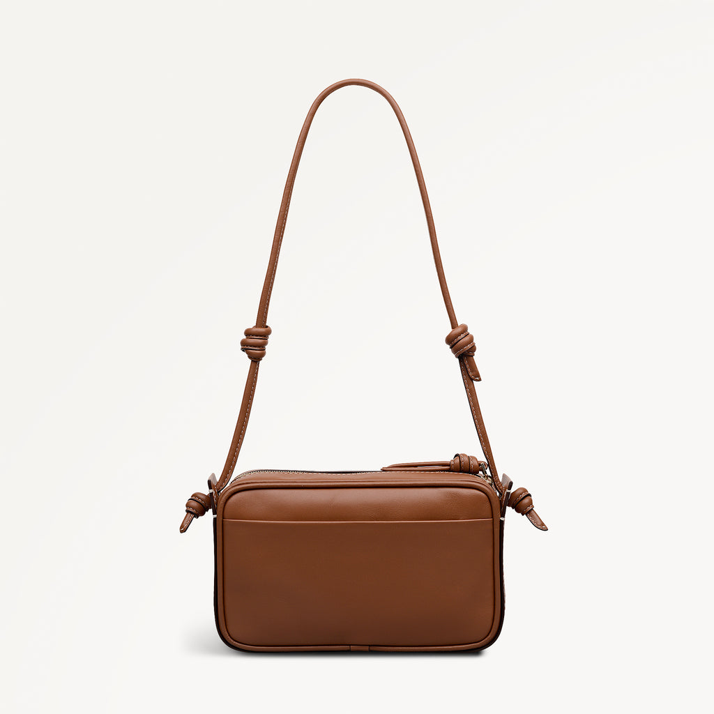 The Camden Small Ziptop Shoulder Cognac - 113560