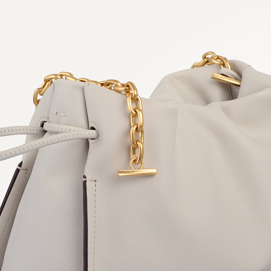 The Roxburgh Medium Chain Clutch Salt - 113561