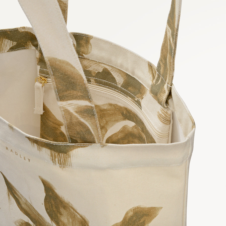 Floral Medium Open Top Tote Salt - 113575