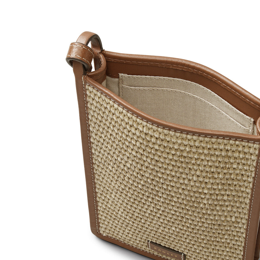 Chartfield Place - Raffia Medium Phone Cross Body Cognac - 113632
