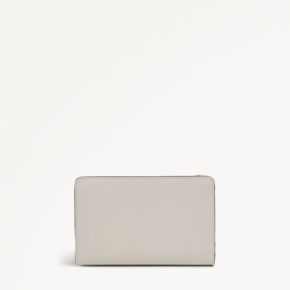 Spring Daze Medium Bifold Wallet Snow - 113704