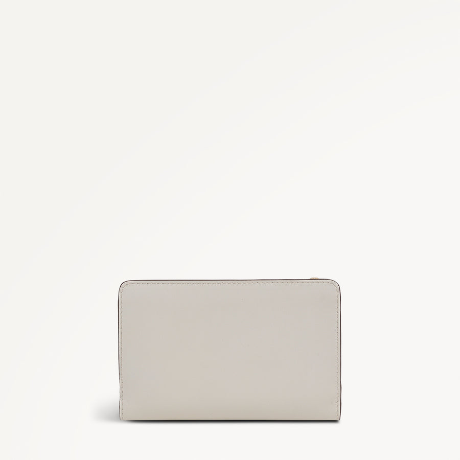 Spring Daze Medium Bifold Wallet Snow - 113704
