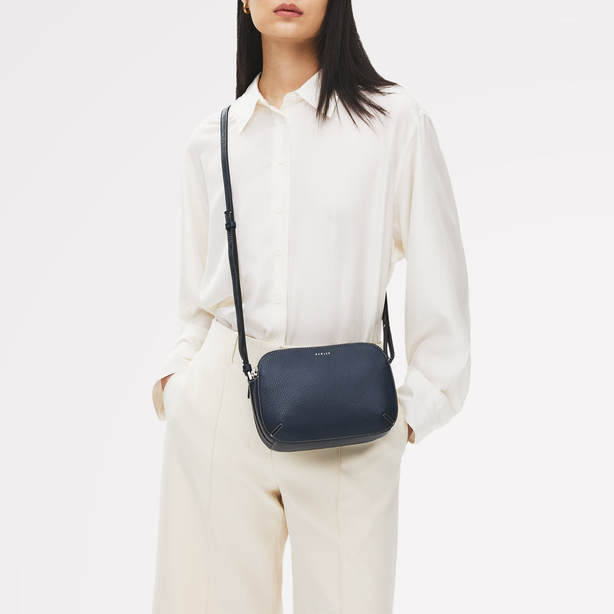 Dukes Place Medium Ziptop Cross Body Naval - 113809