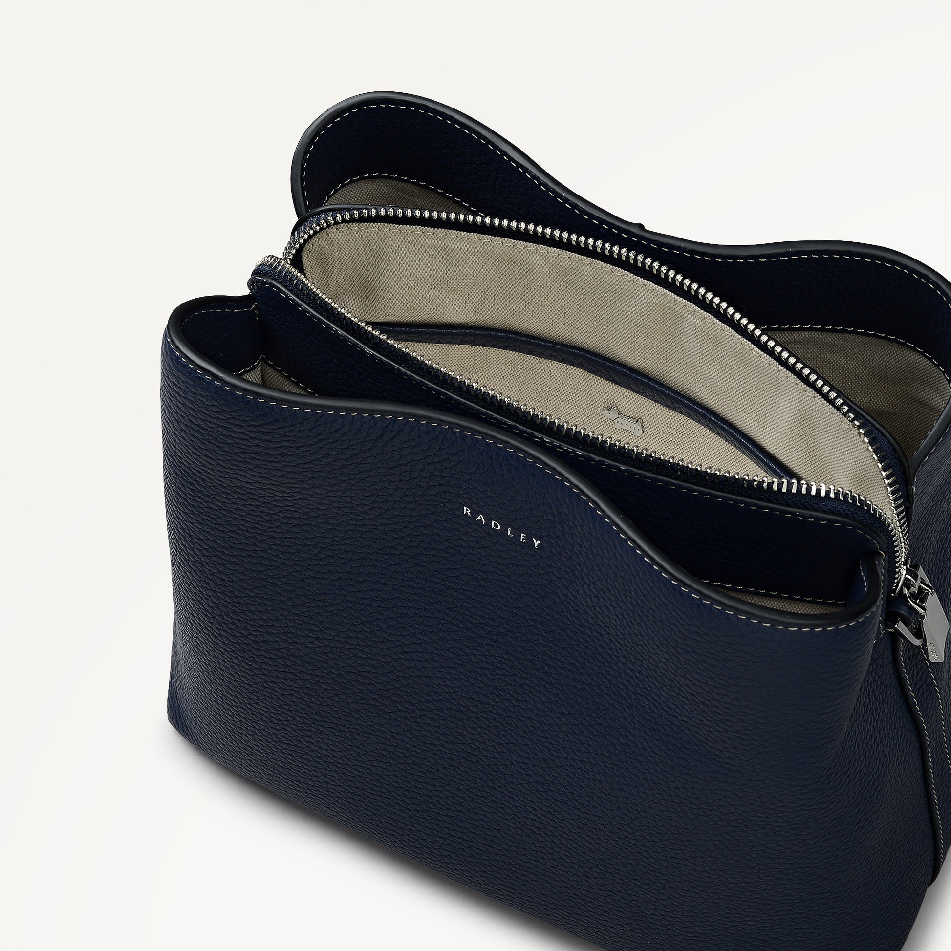 Dukes Place Medium Compartment Cross Body Naval - 113810