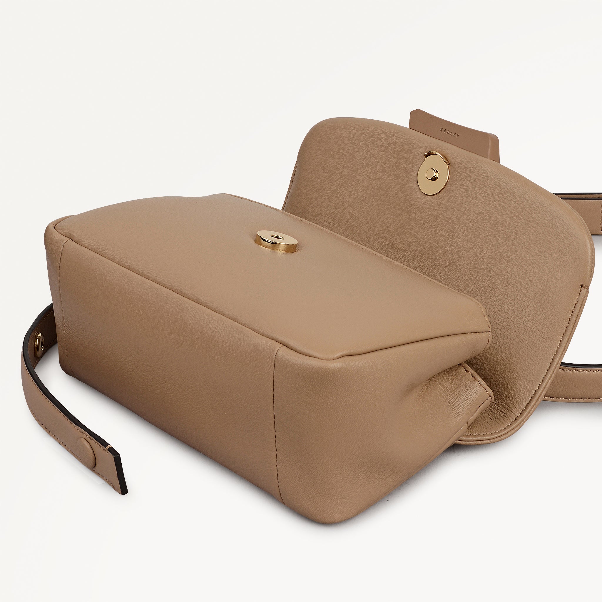 The Belsize - Puffy Small Flapover Shoulder Sahara - 113826
