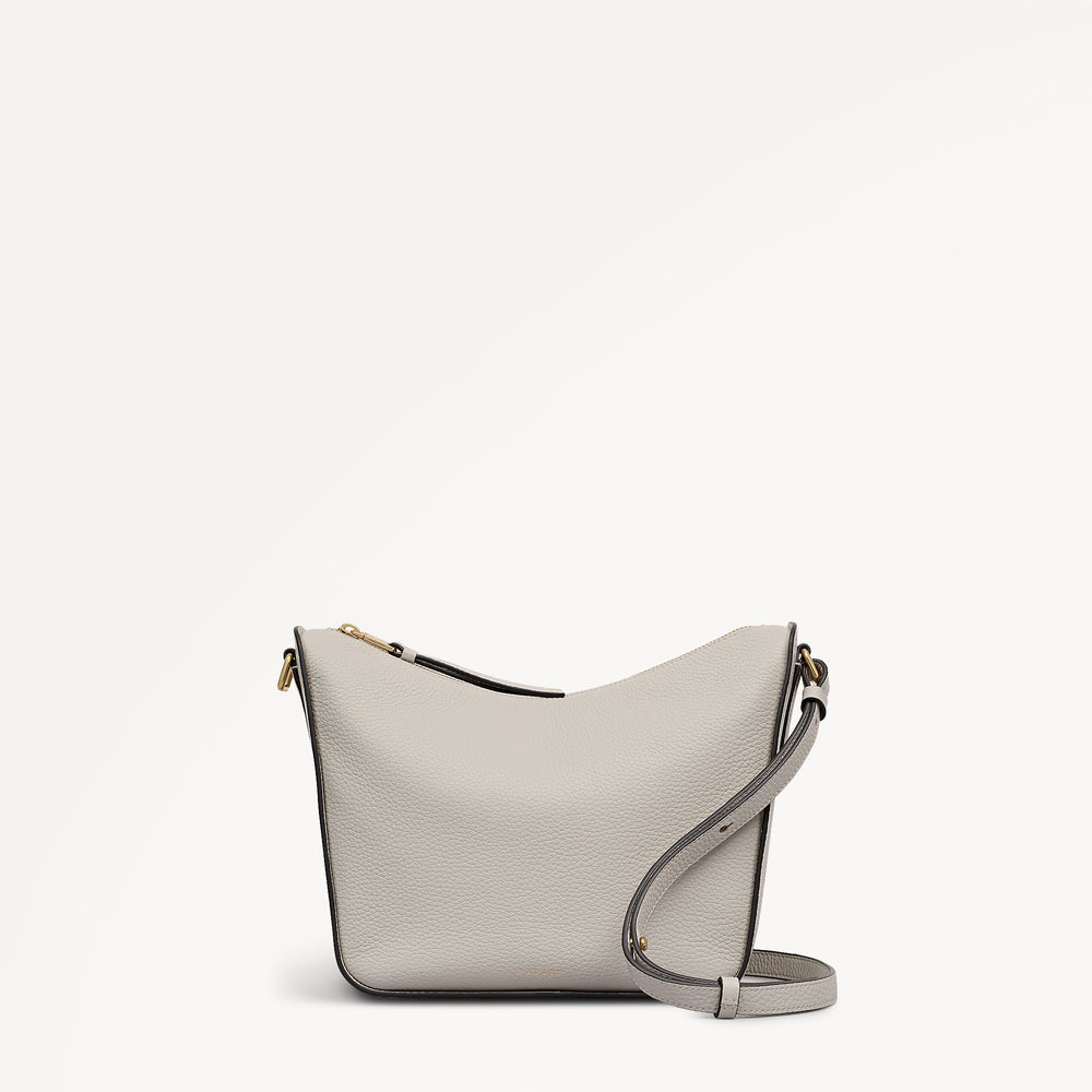 Oak Street Medium Ziptop Cross Body - RHF/238/06