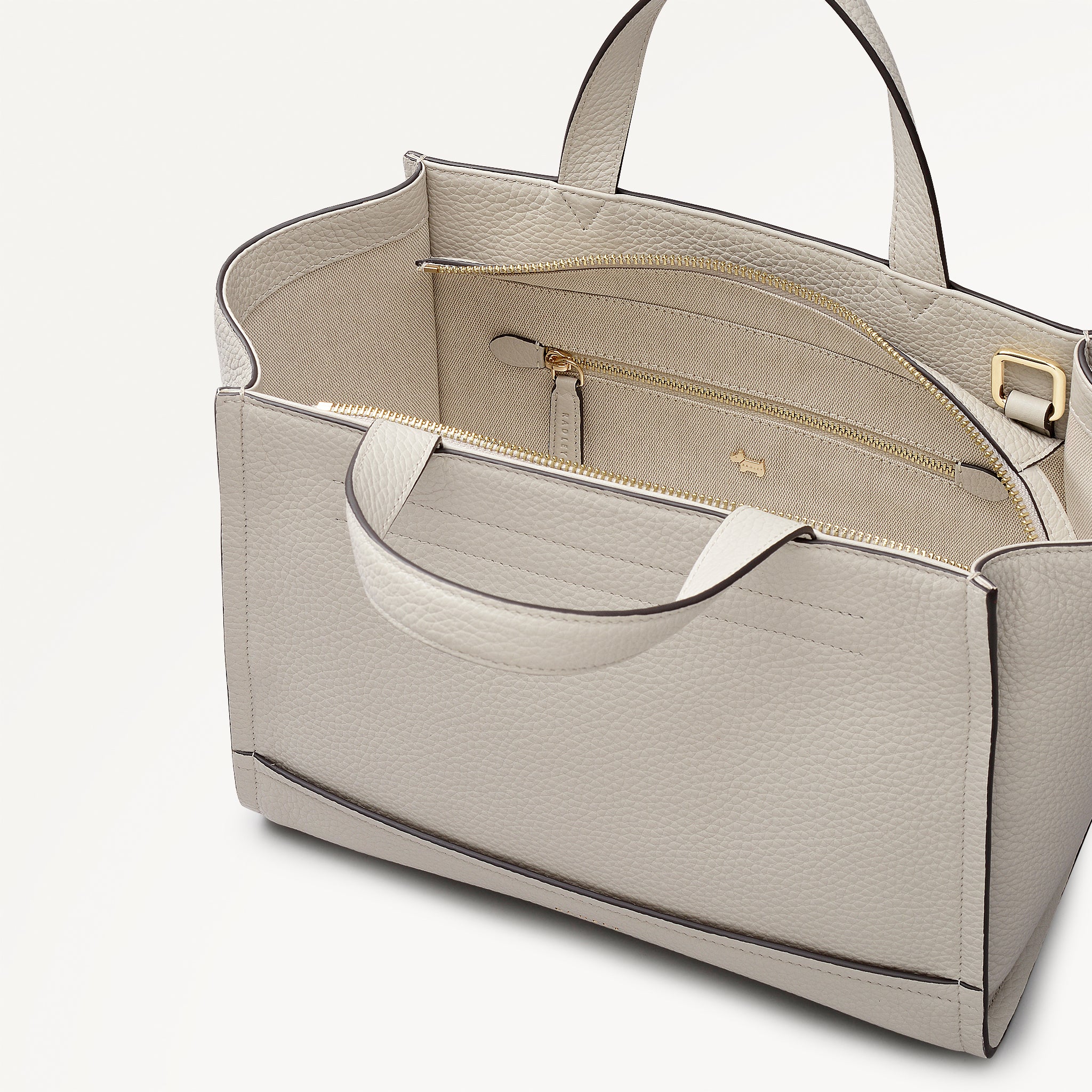 Shell Medium Ziptop Grab Bag | Oak Street AW26 | Radley London
