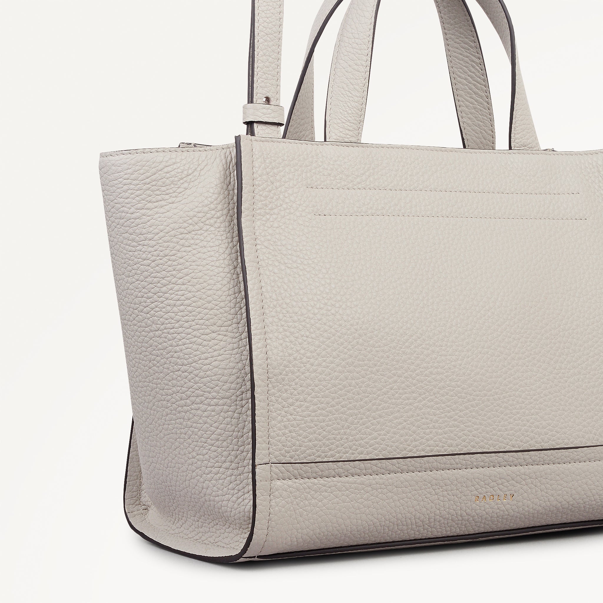 Shell Medium Ziptop Grab Bag | Oak Street AW26 | Radley London