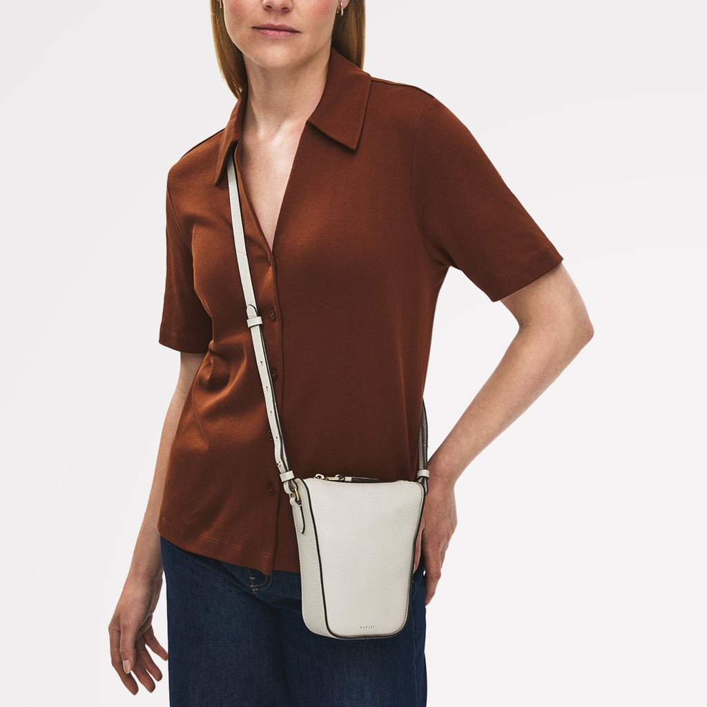 Oak Street Medium  Phone Cross Body Shell - 113870
