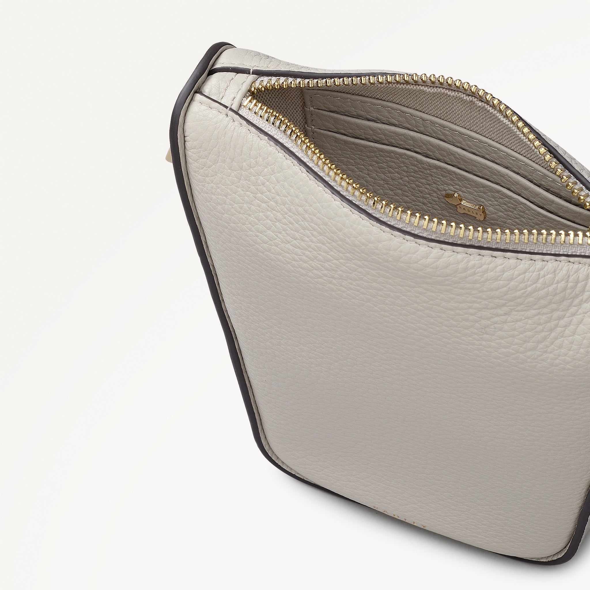 Shell Medium Phone Cross Body Bag | Oak Street AW26 | Radley London