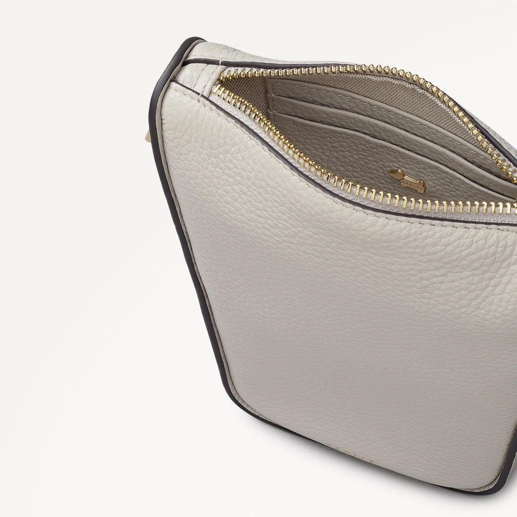 Oak Street Medium  Phone Cross Body Shell - 113870