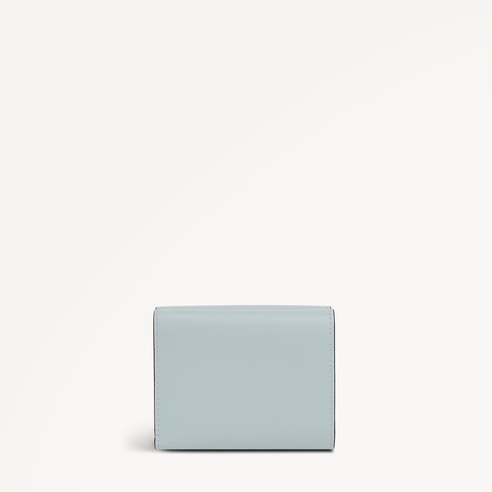 Pockets Small Trifold Wallet Seafoam - 113891