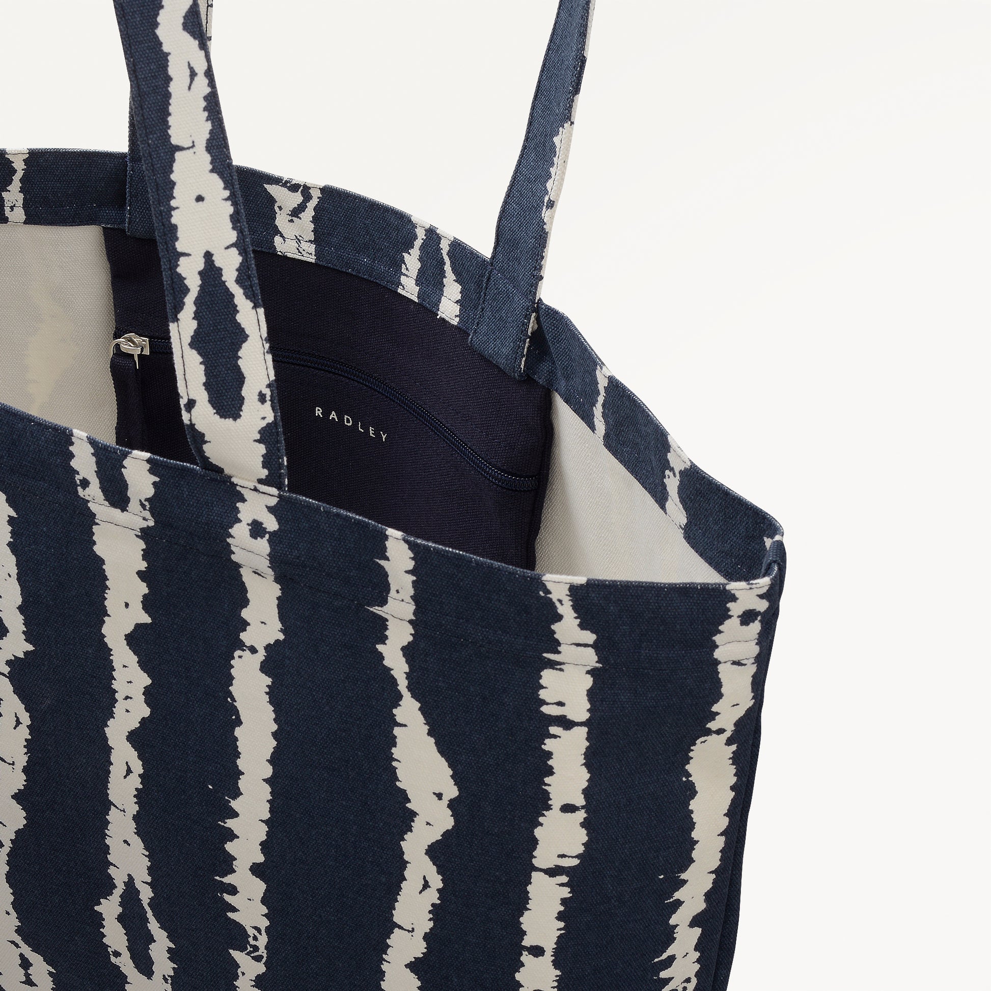 Tie Dye Stripe Large East West Open Top Tote Naval - 113930