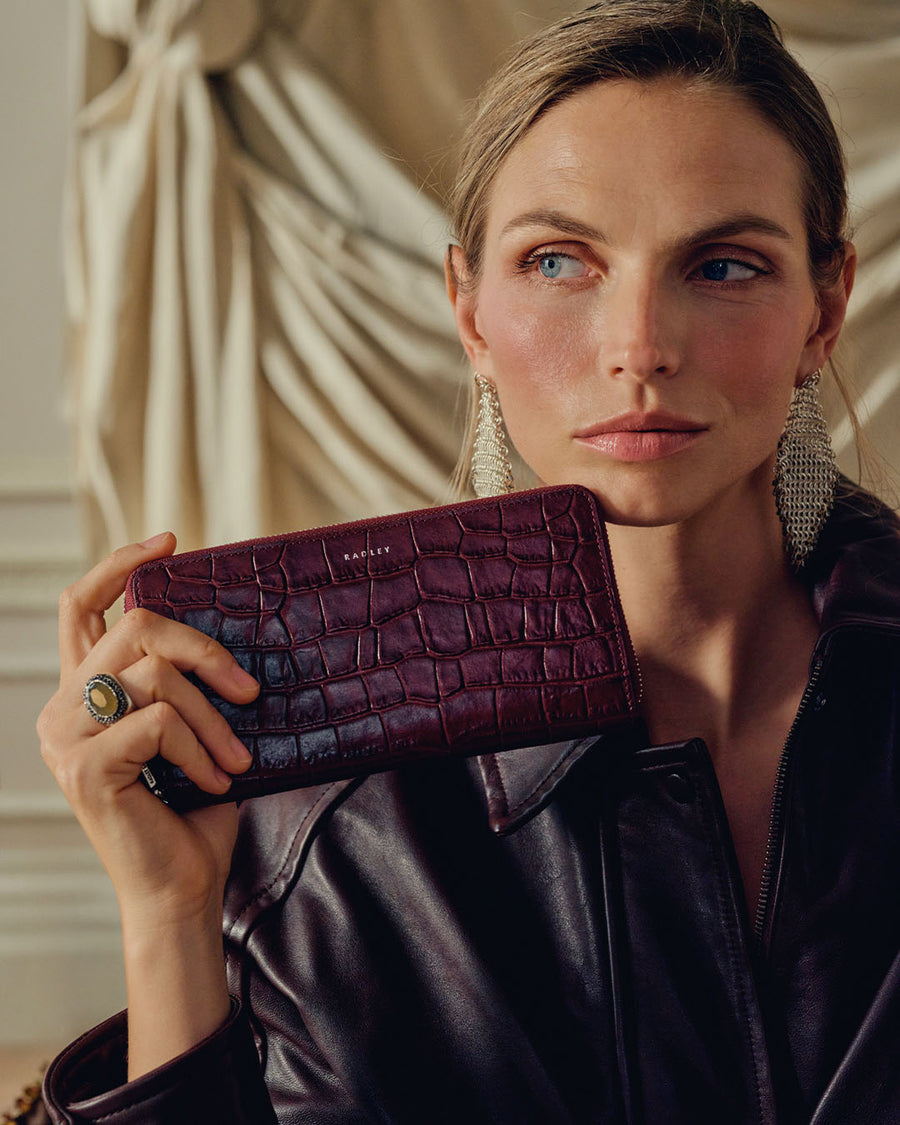 Dukes Place - Faux Croc Large Zip Around Wallet Dark Cherry - 113147