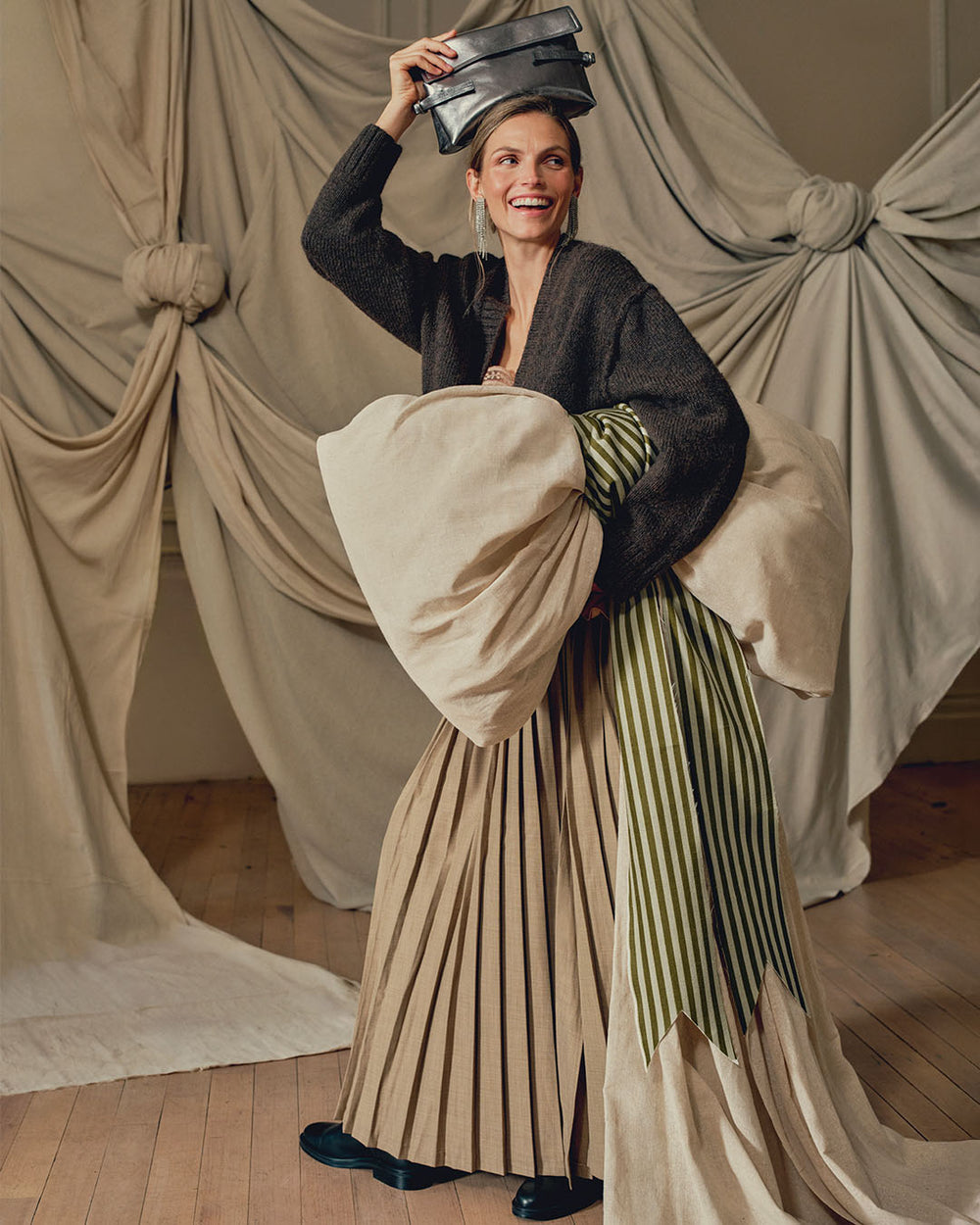 Fleet Street Leather Medium Flapover Clutch Bag in Silver - 112307