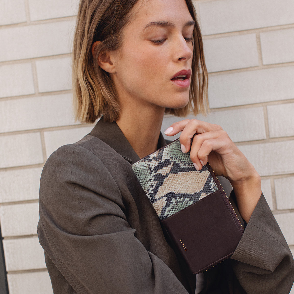 Pine Needle Large Zip Around Wallet | Chilworth Street AW25