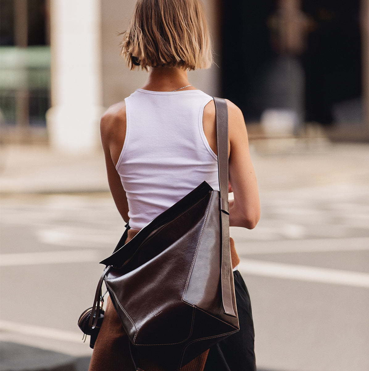 Dark Oak Large Ziptop Shoulder | De Beauvoir AW25 | Radley London