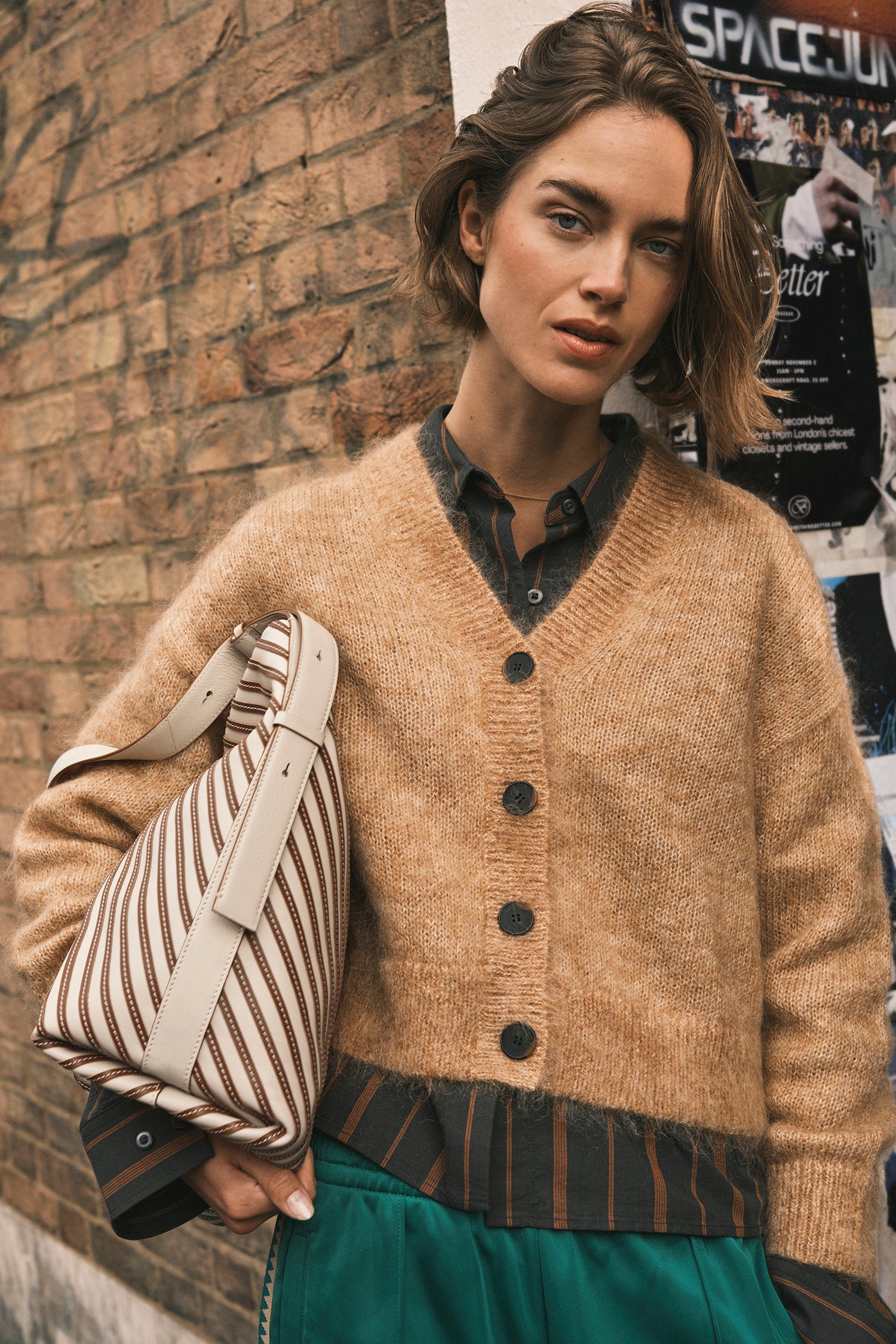 The Luxborough Medium Open Top Shoulder Salt - 113122