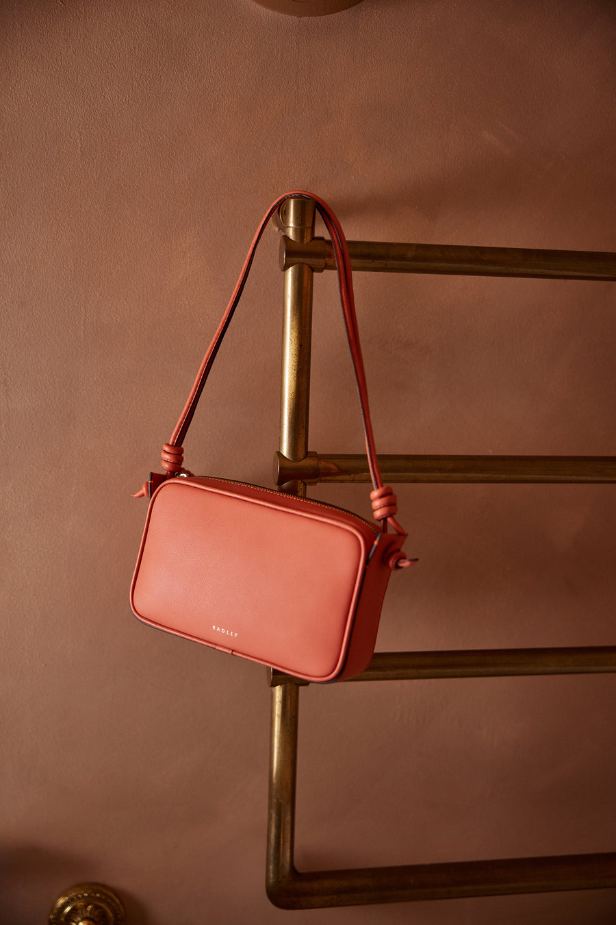 The Camden Small Ziptop Shoulder Terracotta - 113507