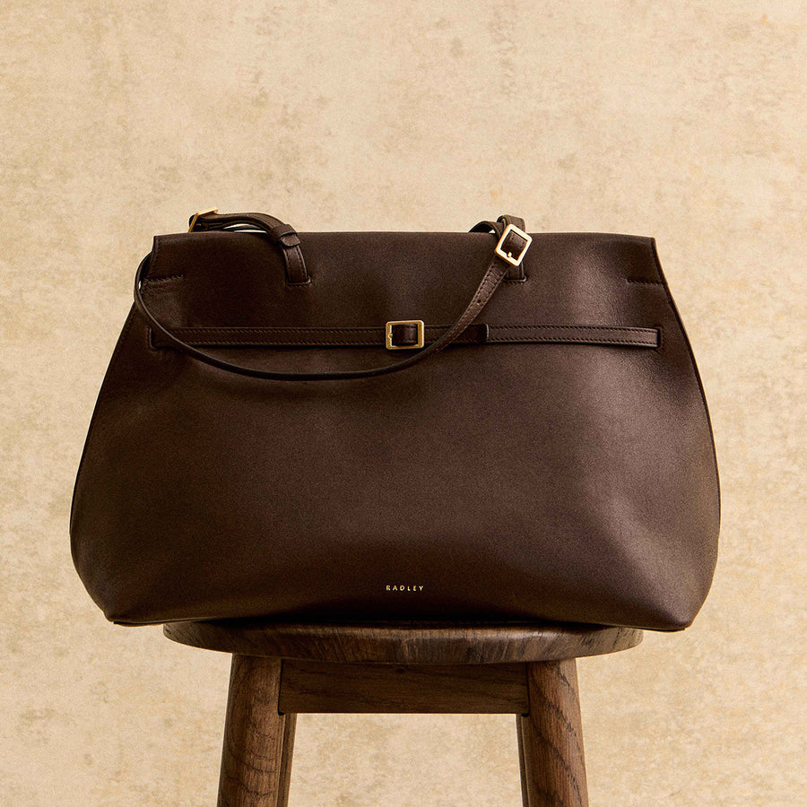 The Christina Leather Large Ziptop Shoulder Bag in Dark Oak - 112196