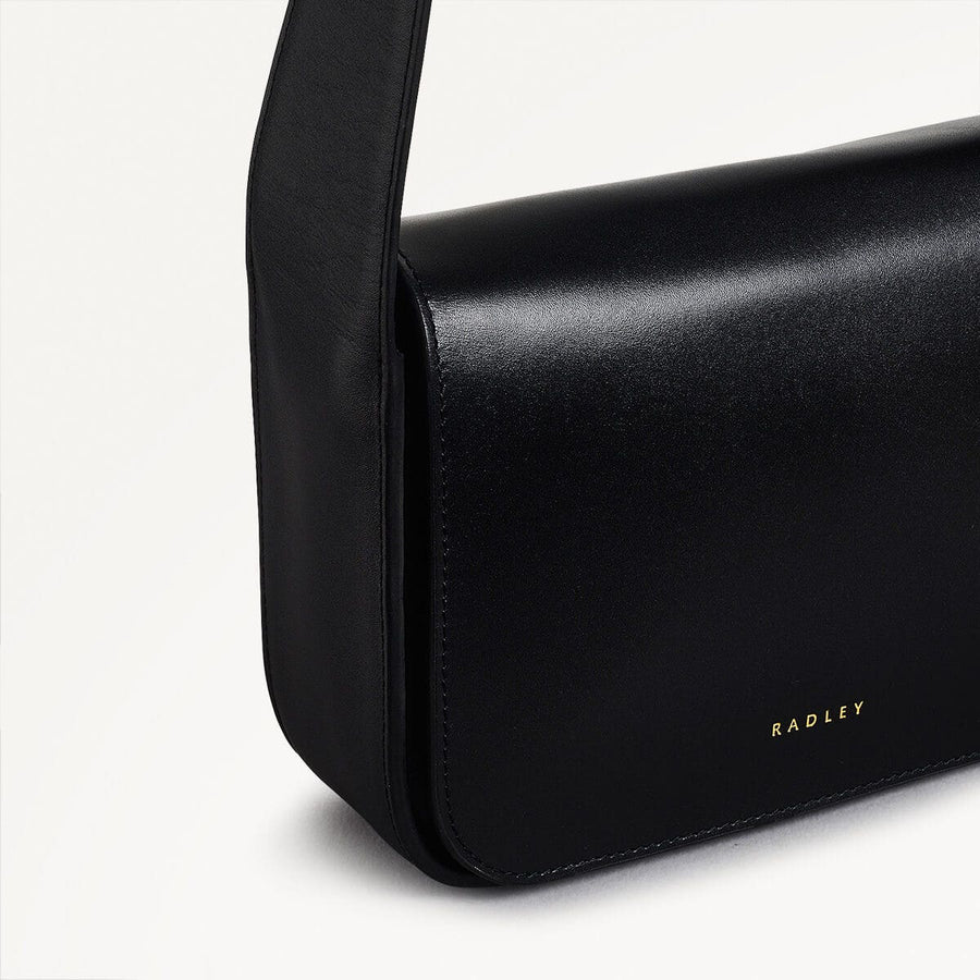 Westwell Lane Leather Small Flapover Crossbody Bag in Black - H1237001
