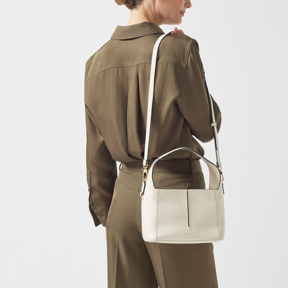 Hillgate Place Leather Medium Ziptop Grab Bag in Chalk - H1256109