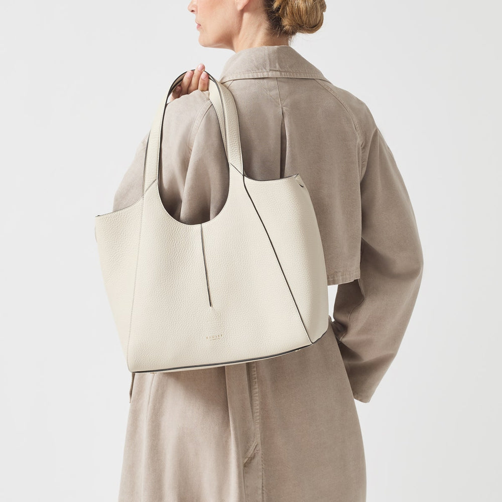 Hillgate Place Leather Large Open Top Tote Bag in Chalk - H1257109