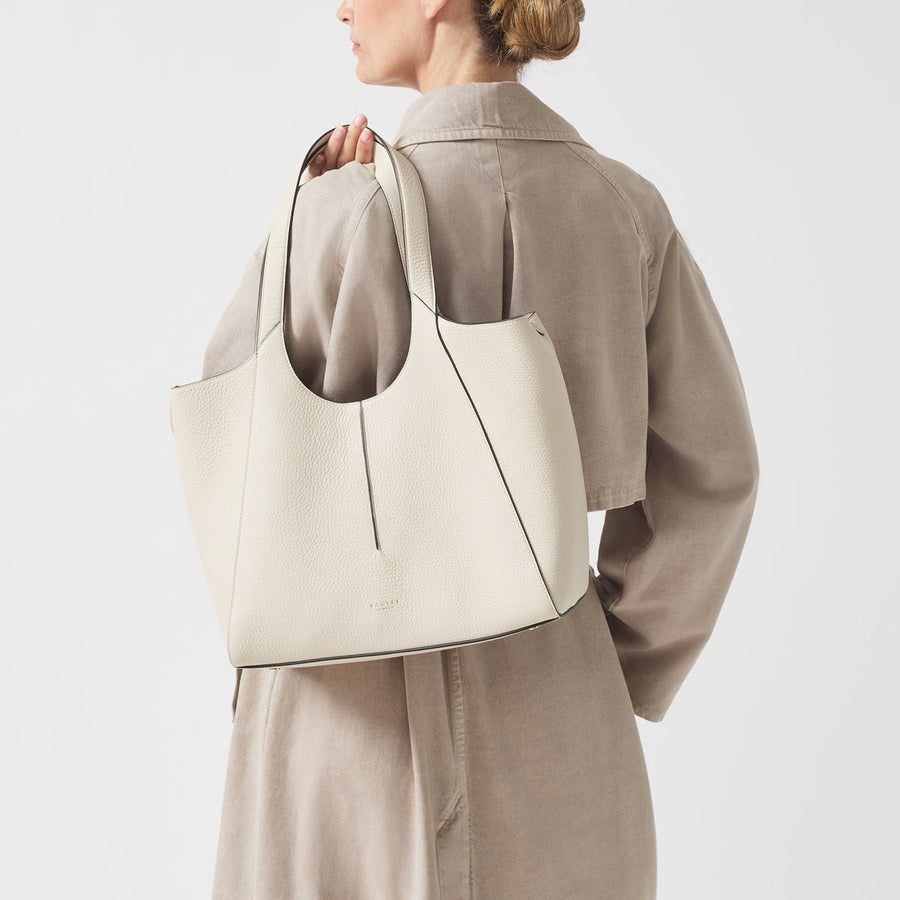 Hillgate Place Leather Large Open Top Tote Bag in Chalk - H1257109