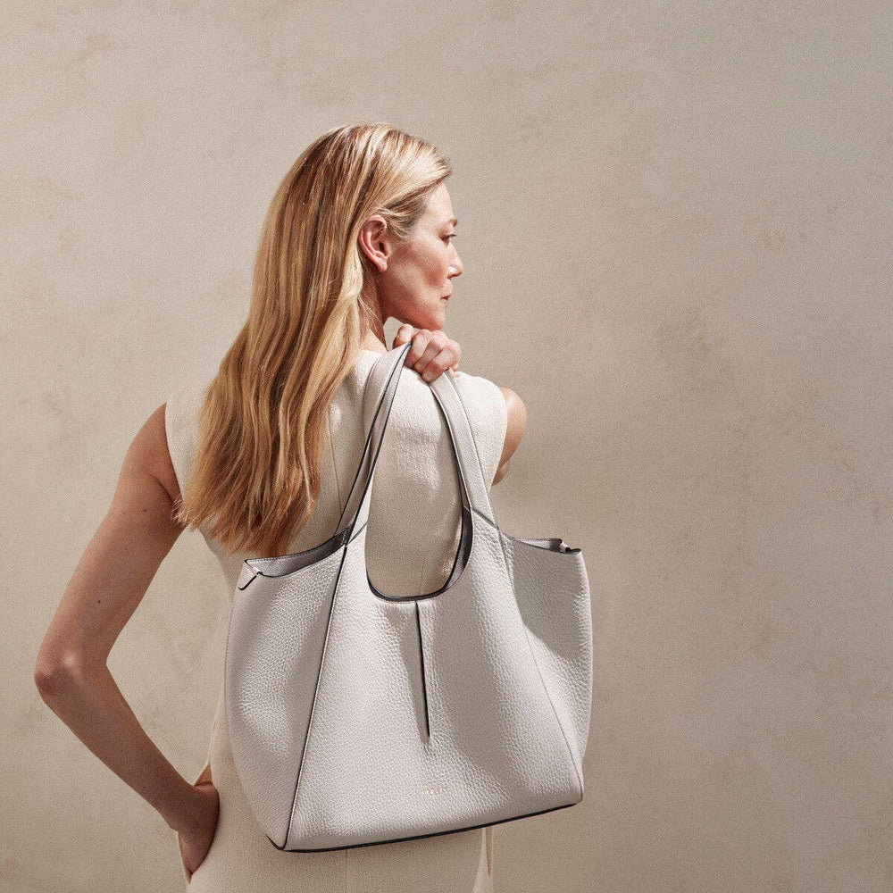 Hillgate Place Leather Large Open Top Tote Bag in Chalk - H1257109