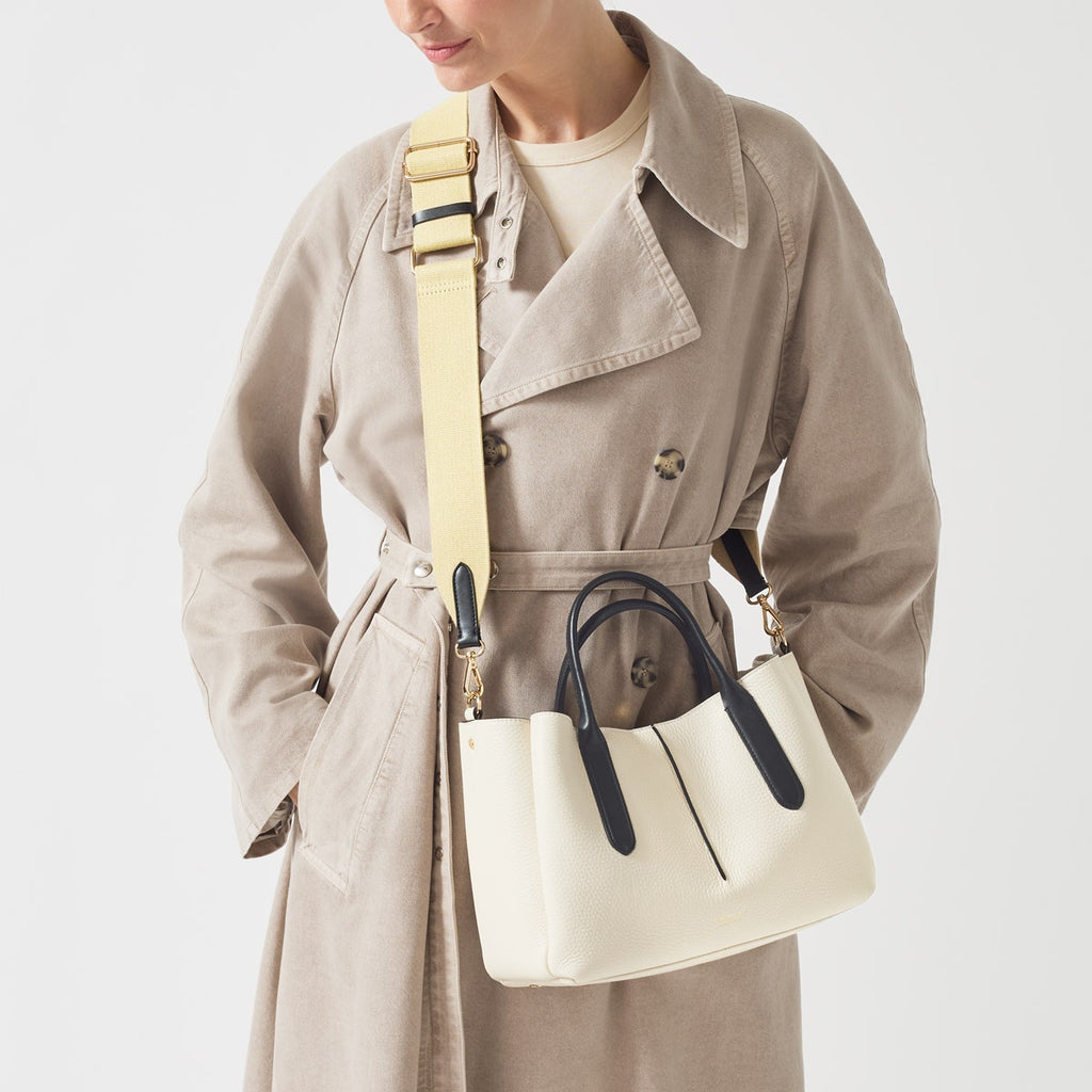 Hillgate Place Leather Medium Satchel Multiway Bag in Chalk - H1258109