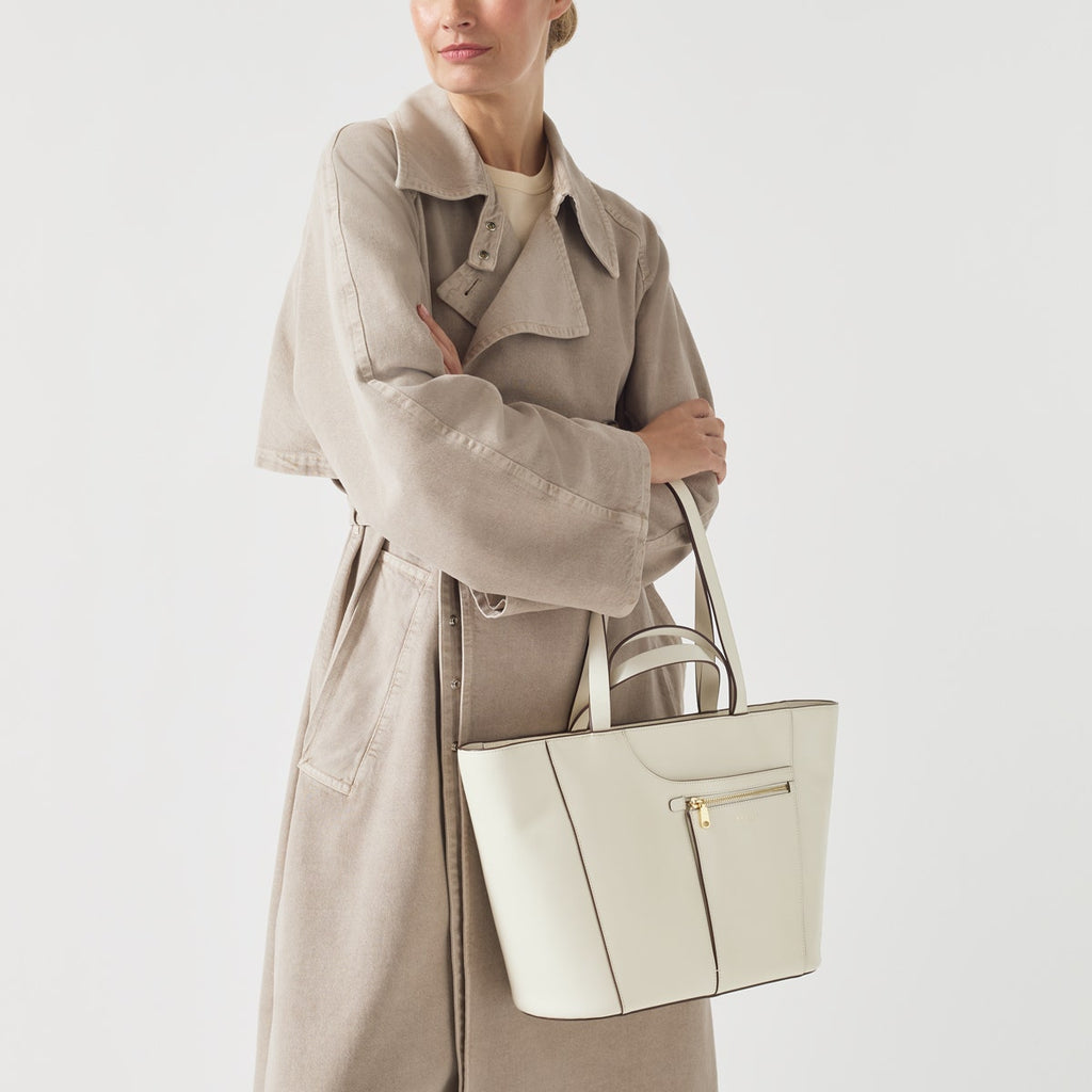 Pockets Leather Large Ziptop Tote Bag in Chalk - H1259109