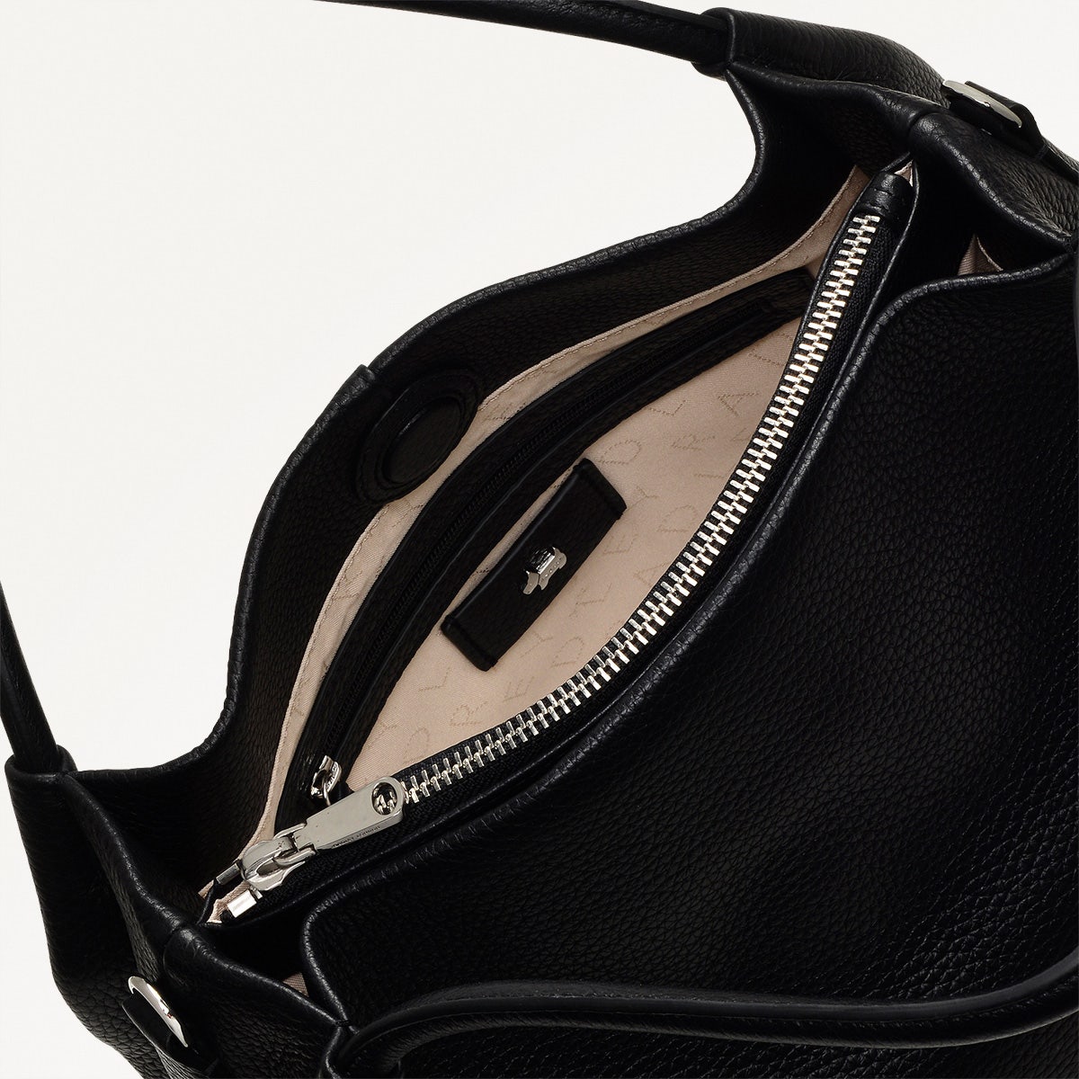 Ivydale Road Leather Medium Ziptop Grab Bag in Black - H1280001
