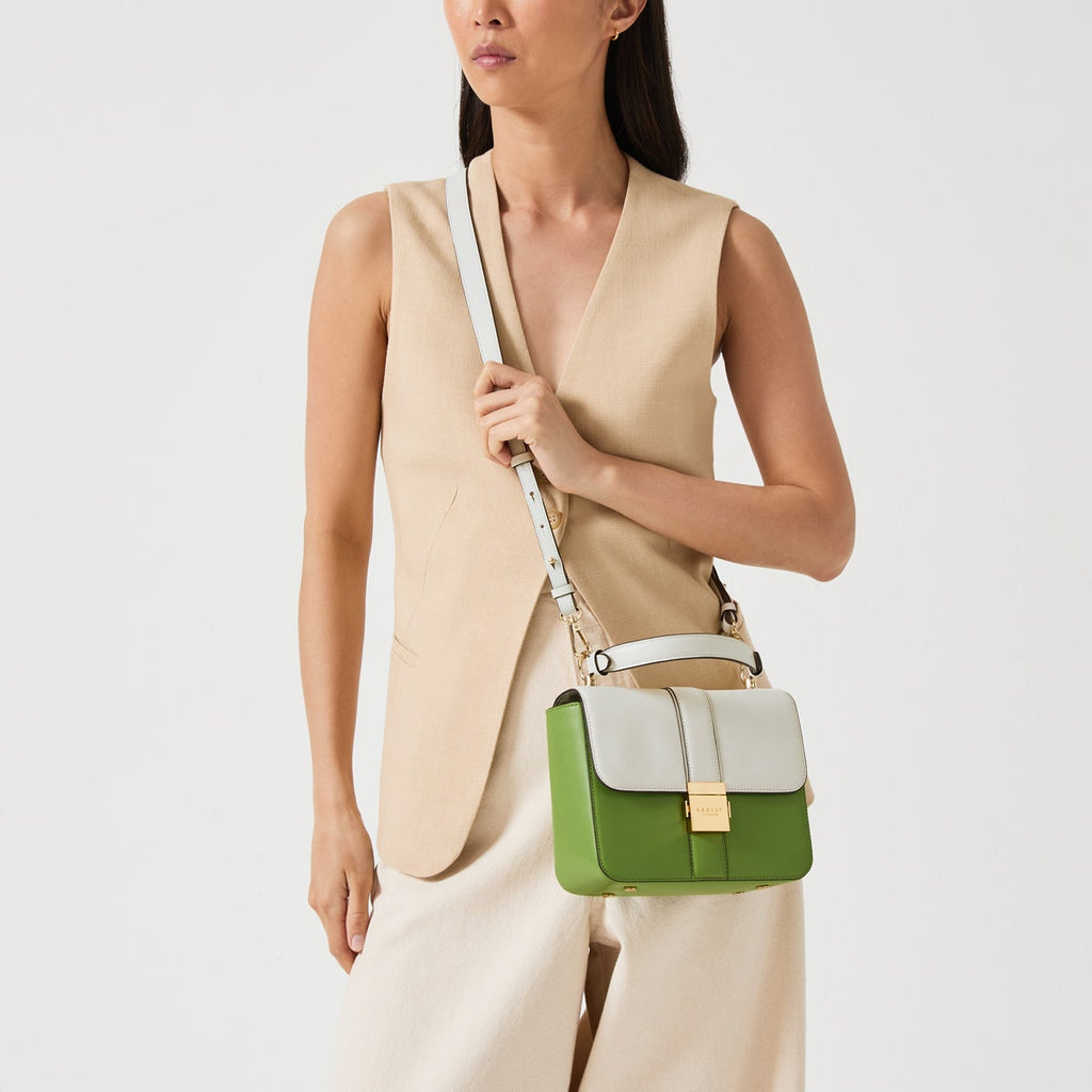 Hanley Close Leather Medium Flapover Satchel Bag in Bonsai - H1284317