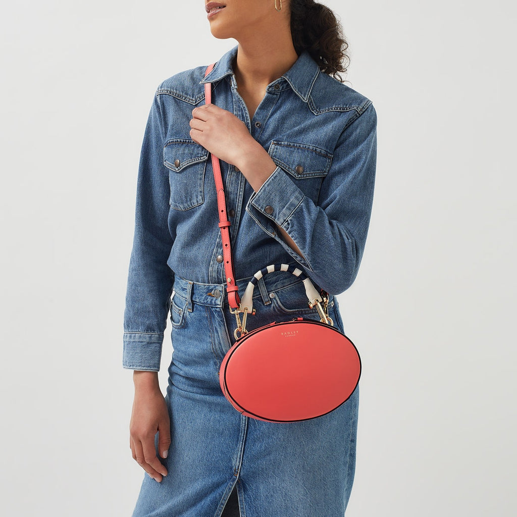 Basil Street Leather Small Zip Around Satchel Bag in Lava - H1297625