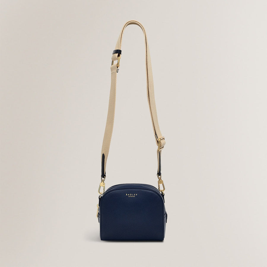 Arden Crescent Leather Small Zip Around Crossbody Bag in Ink - H1304401