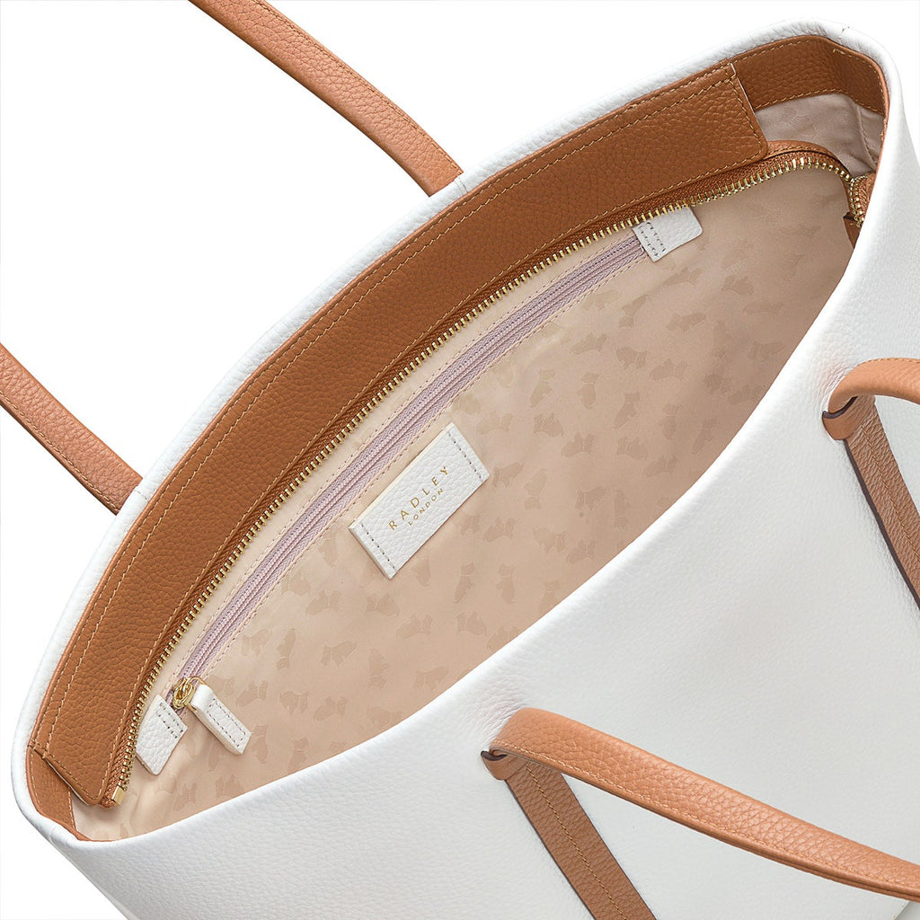 Farringdon Leather Medium Ziptop Tote Bag in Bright White - H1516100