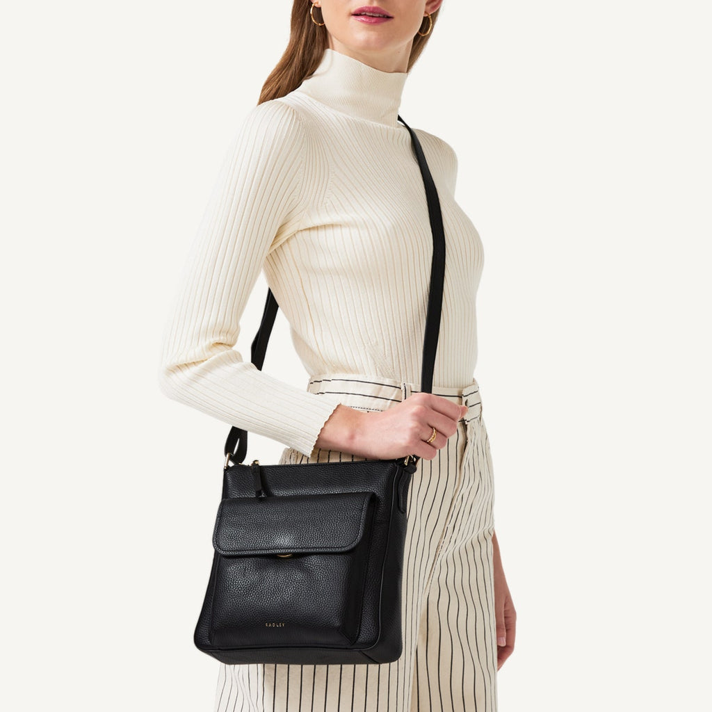 COLEBROOK CLOSE SMALL ZIPTOP CROSSBODY BLACK