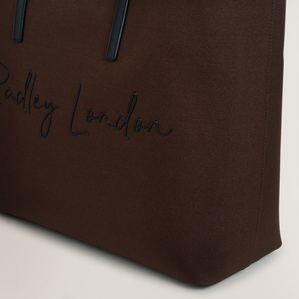 Addison Gardens Leather Large Open Top Tote Bag in Dark Oak - H1791209