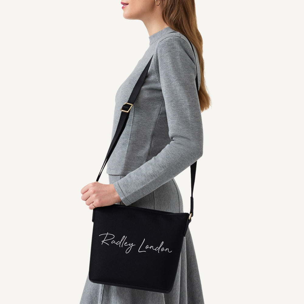 Addison Gardens Leather Small Ziptop Crossbody Bag in Black - H1794001