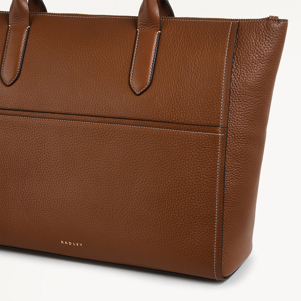 Oak Street Leather Medium Ziptop Tote Bag in Saddle - H2022211